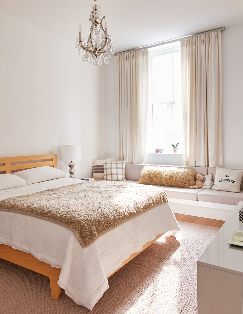 Brooklyn Heights Carriage House, Bedroom by Sherman Architects