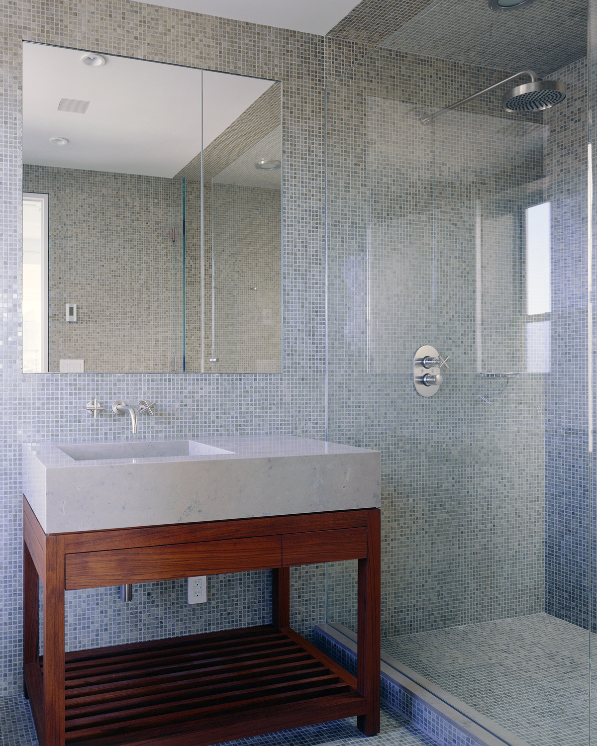 Chelsea Loft, Bathroom by Sherman Architects