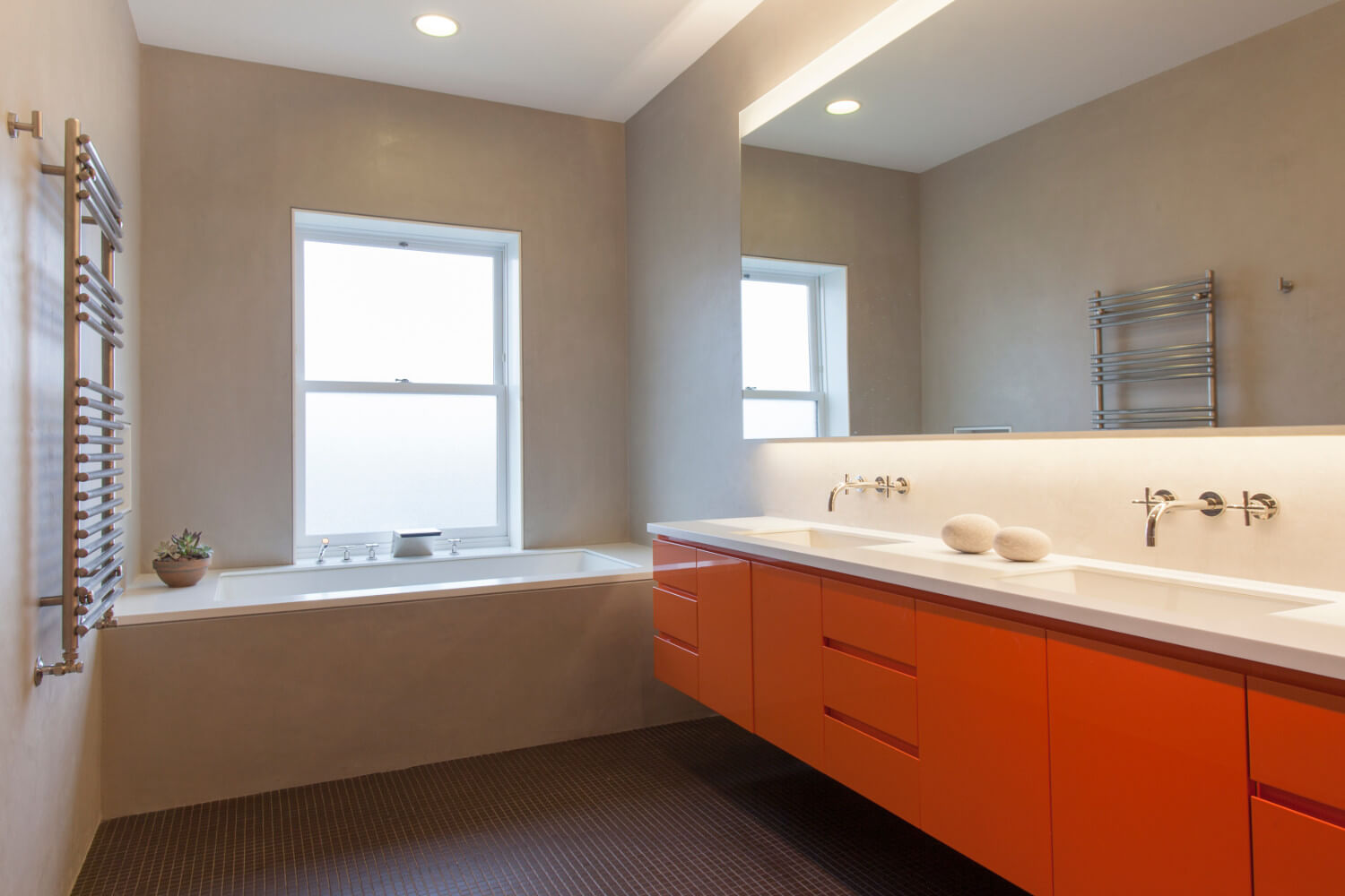 Carroll Gardens Townhouse, Bathroom by Sherman Architects