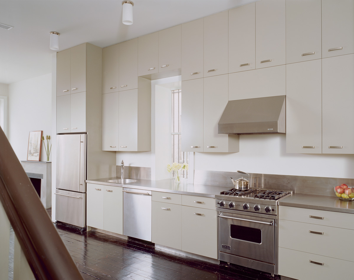 East Harlem Brownstone, Kitchen by Sherman Architects