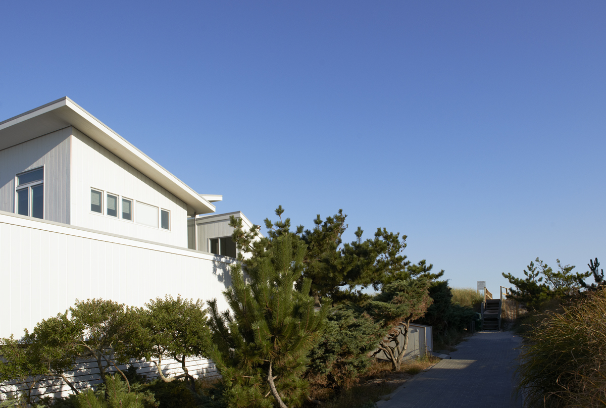 	Fire Island House by Sherman Architects