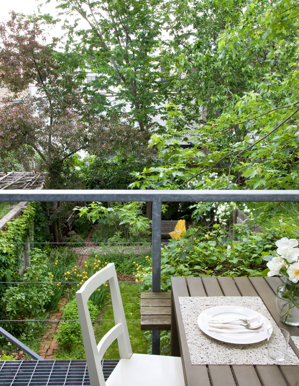 Crown Heights Row House, Garden by Sherman Architects