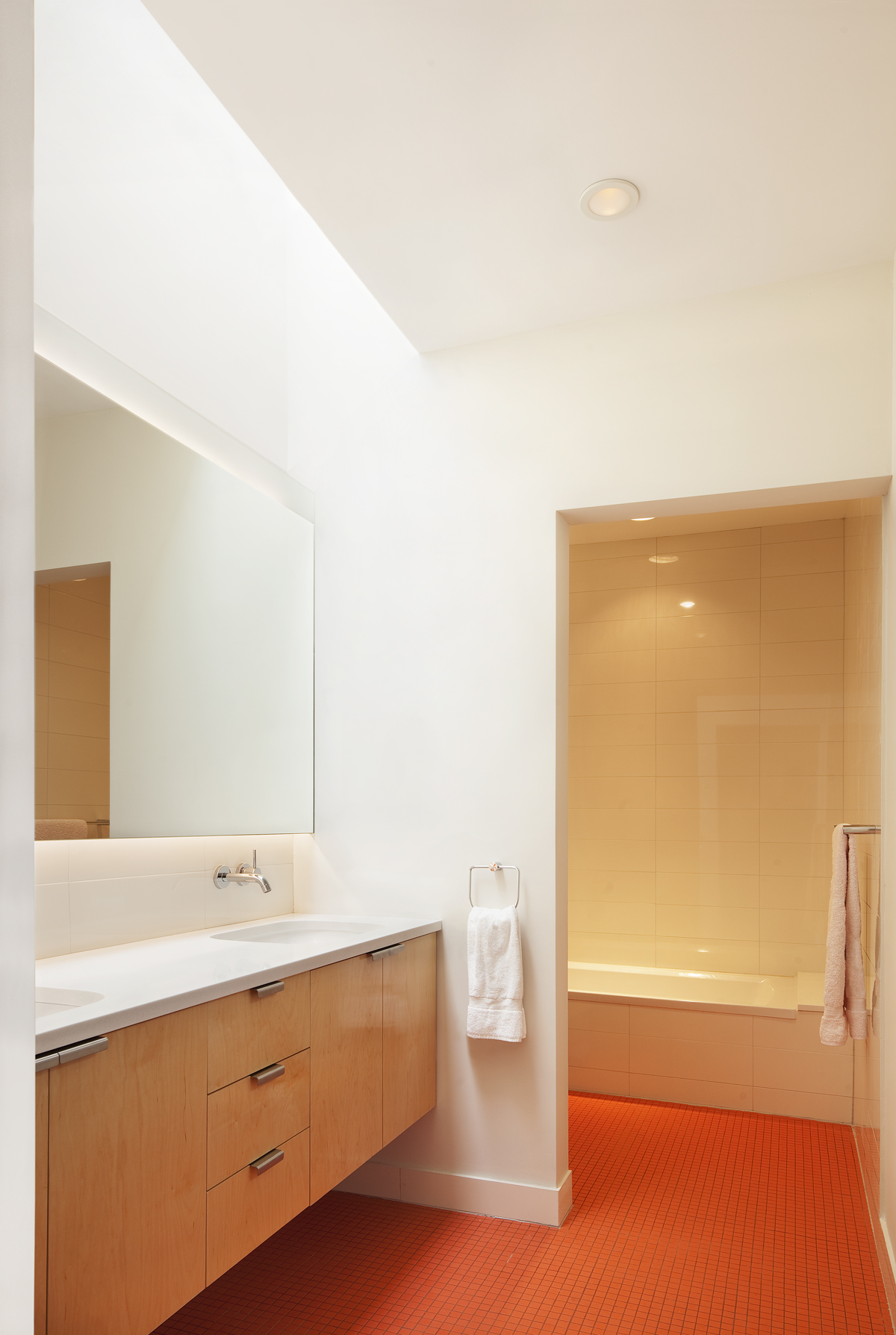 Carroll Gardens Brownstone, Bathroom by Sherman Architects