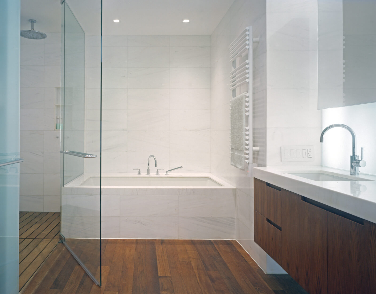 Chelsea Loft Combination - bathroom