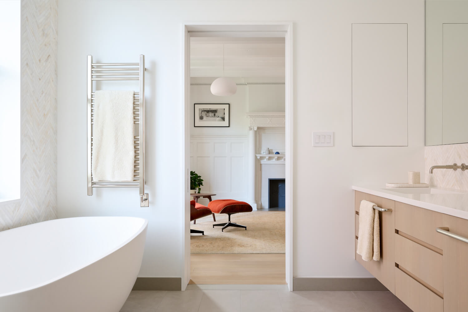 Riverside Drive Apartment - Primary Bathroom 