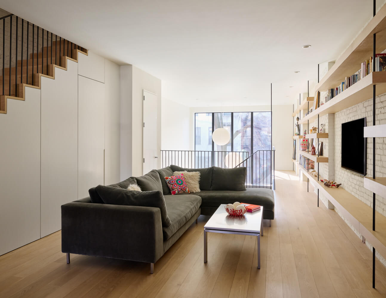 Manhattan Brownstone - living room