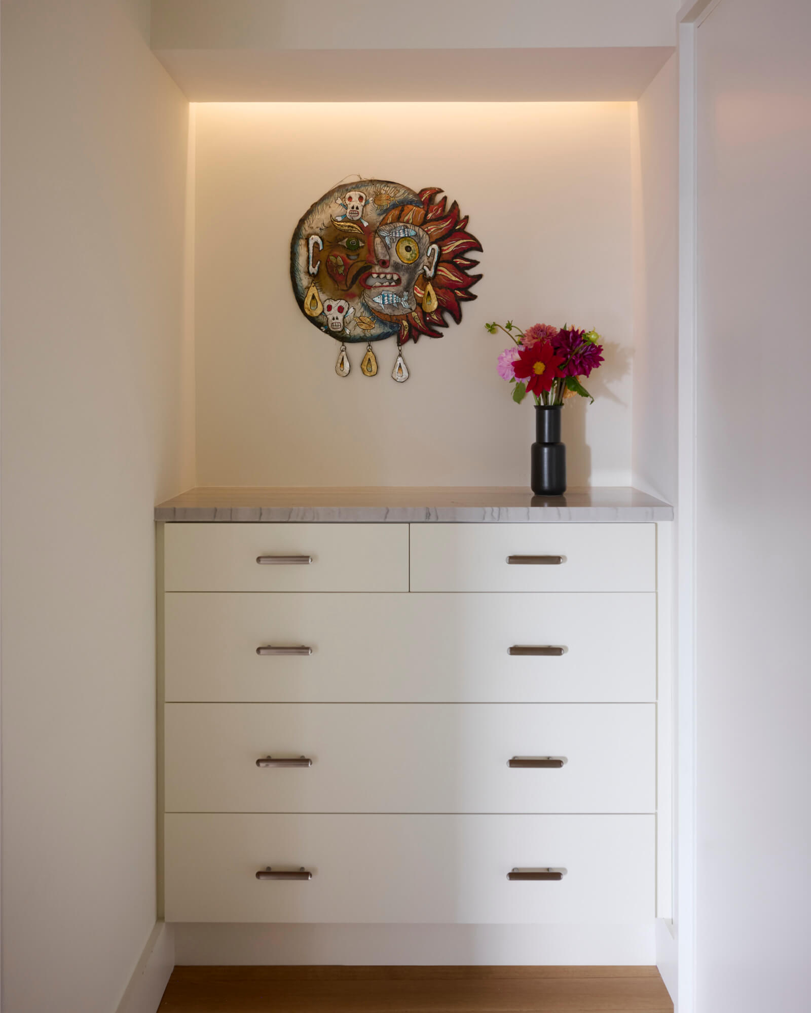 UN Plaza Apartment drawers
